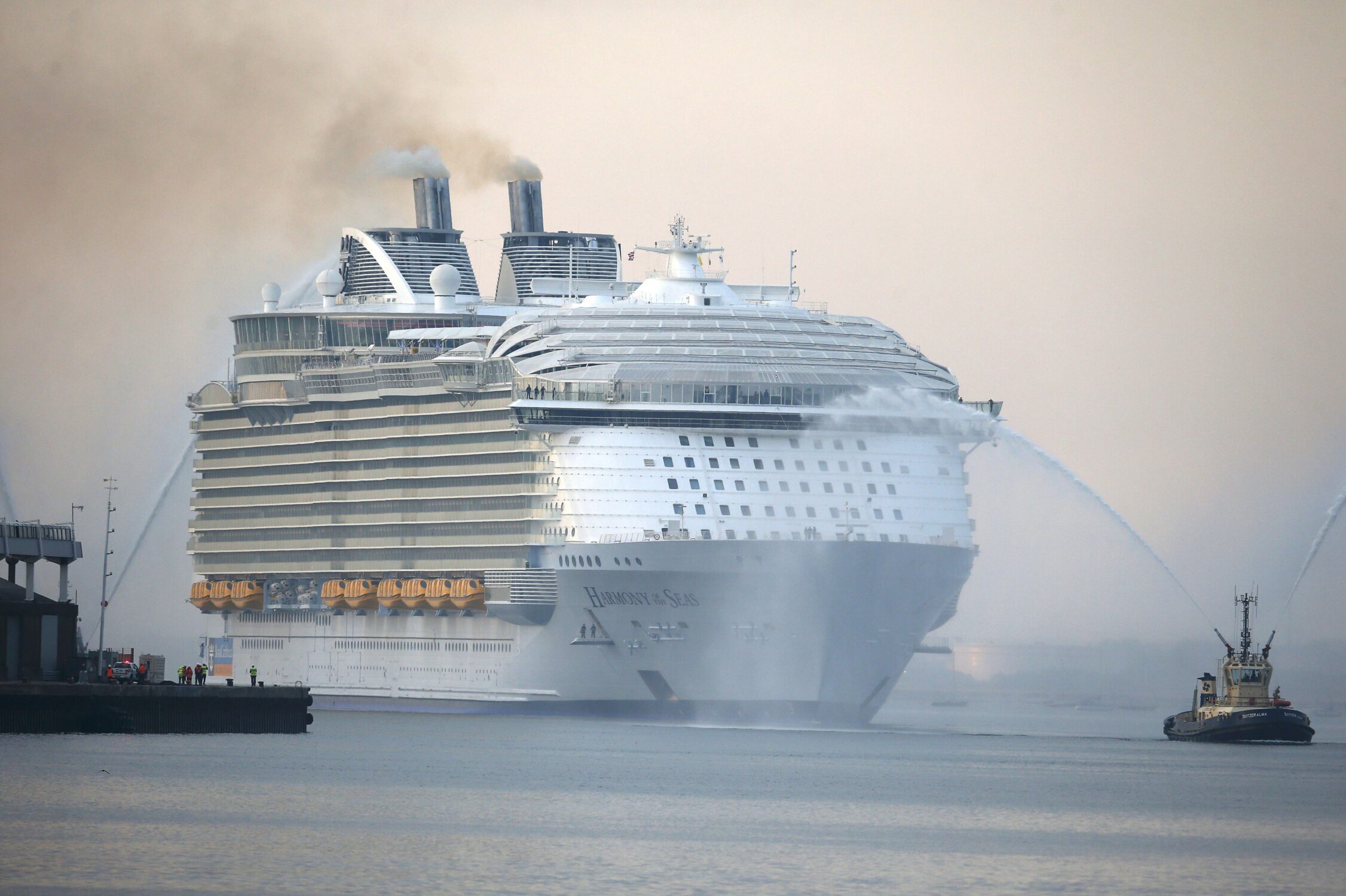 THE HARMONY OF THE SEAS: OMAIOR NAVIO CRUZEIRO DO MUNDO