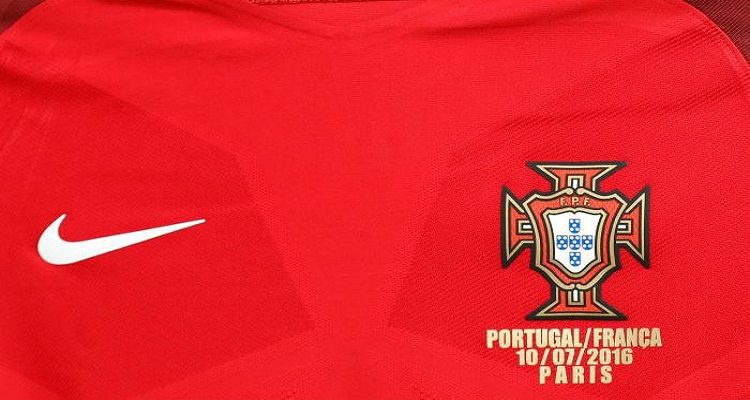 PORTUGAL VAI JOGAR DE VERMELHO