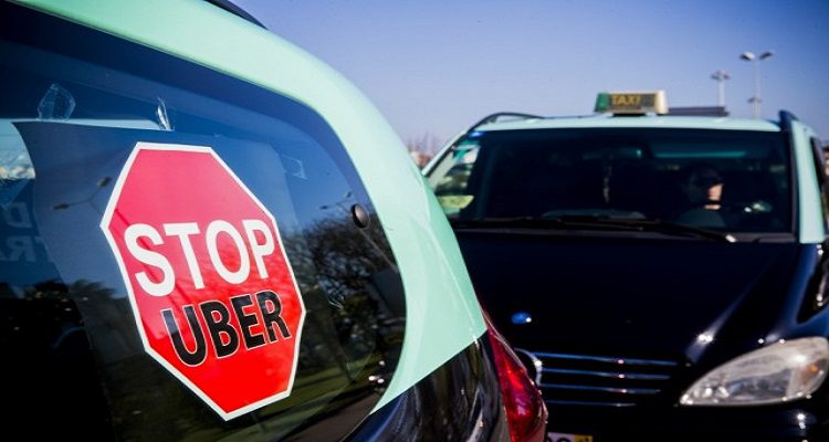 TAXISTAS QUEREM FALAR COM MARCELO