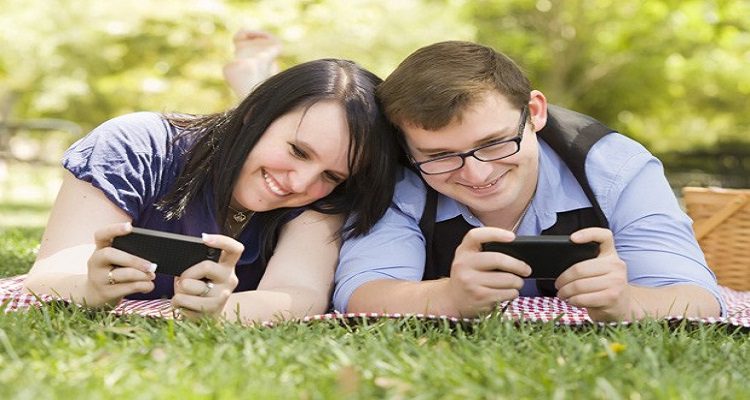 O SMARTPHONE DIZ-TE SE ÉS FELIZ