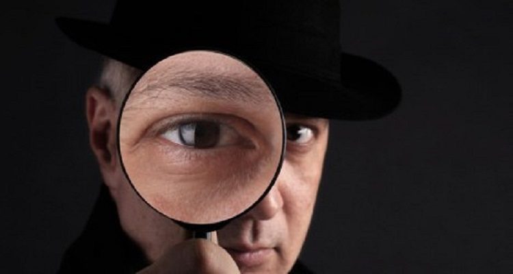 SIS: "HÁ ESPIÕES POR TODO O LADO"