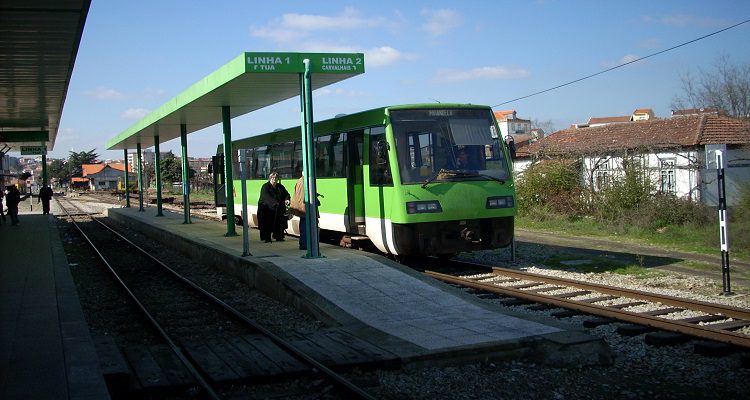 MIRANDELA: LINHA DO TUA VAI PARAR