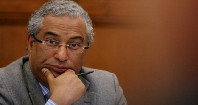 COSTA : EM 6 MESES SUBSTITUIU 282 DIRIGENTES