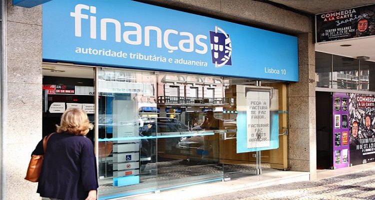 FISCO "CAÇA" CASAS DE FÉRIAS