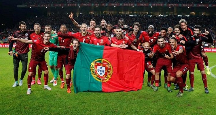 PORTUGAL JOGA DE VERMELHO