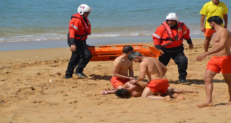 ÉPOCA BALNEAR JÁ COM 6 MORTOS