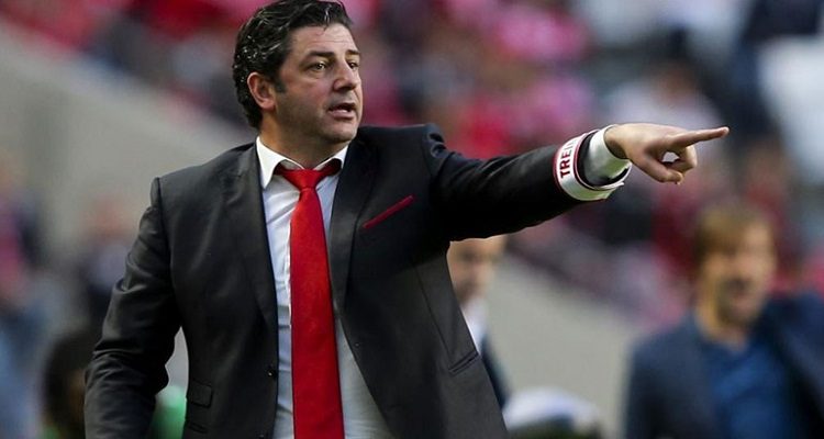 RUI VITÓRIA ESPERA UM JOGO DIFÍCIL