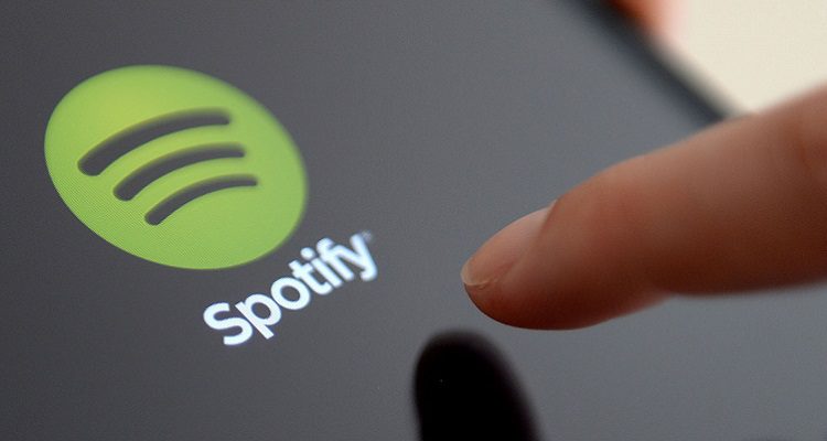 40 MILHÕES PAGAM PARA OUVIR MÚSICA