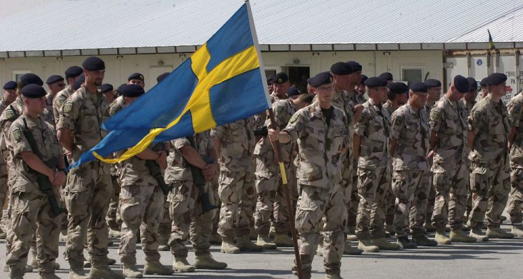 SUÉCIA VAI RESTABELECER SERVIÇO MILITAR