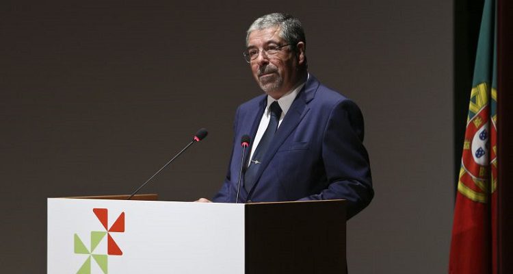 MUNICÍPIOS CRITICAM LEI DAS FINANÇAS LOCAIS