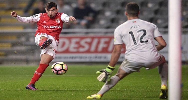 BRAGA VENCE E ULTRAPASSA SPORTING