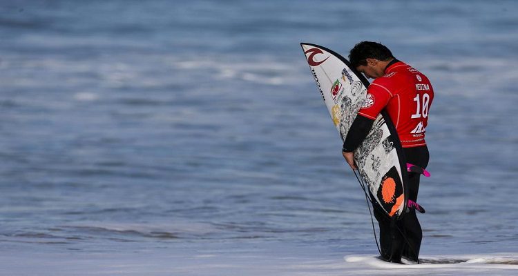 MUNDIAL DE SURF COM "POUCA ONDA"
