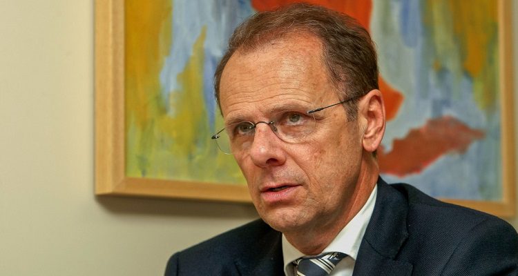 PATRÕES CRITICAM CARGA FISCAL DO OE2017