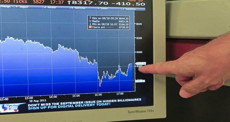 JUROS DA DÍVIDA CAI EM TODOS OS PRAZOS