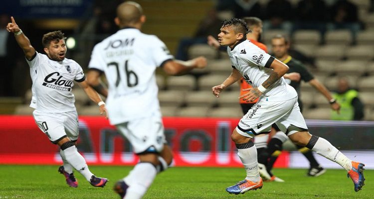 TAÇA PORTUGAL: GUIMARÃES AFASTA BOAVISTA