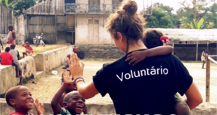 bruxelas-promove-voluntariado-jovem