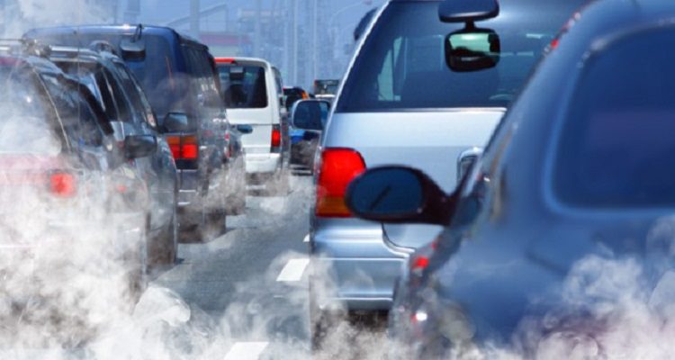 franca-quer-acabar-carros-combustivel