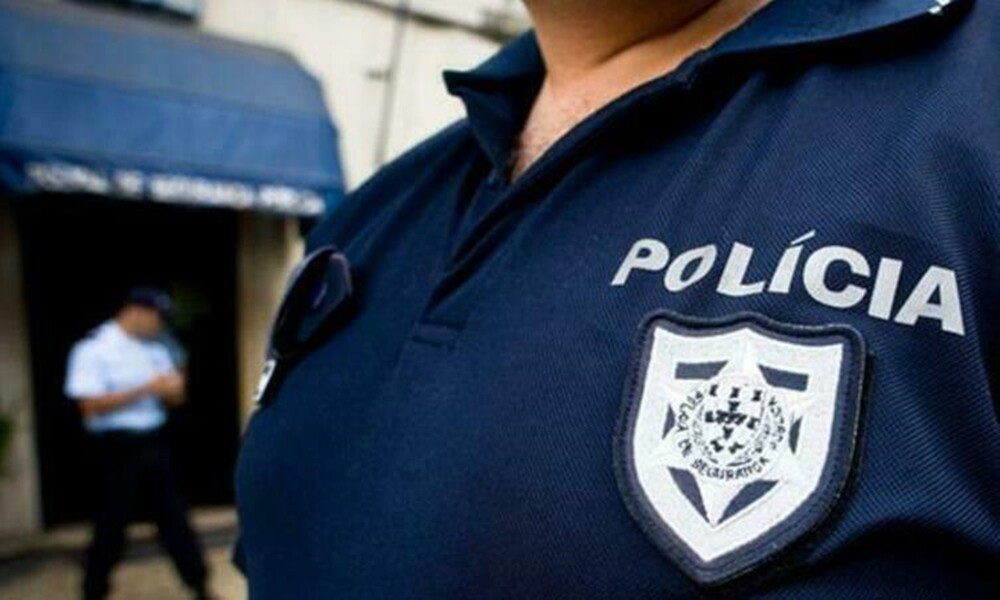 Greve Dos Motoristas Causa ‘rotura Nas Esquadras Da PolÍcia RÁdio