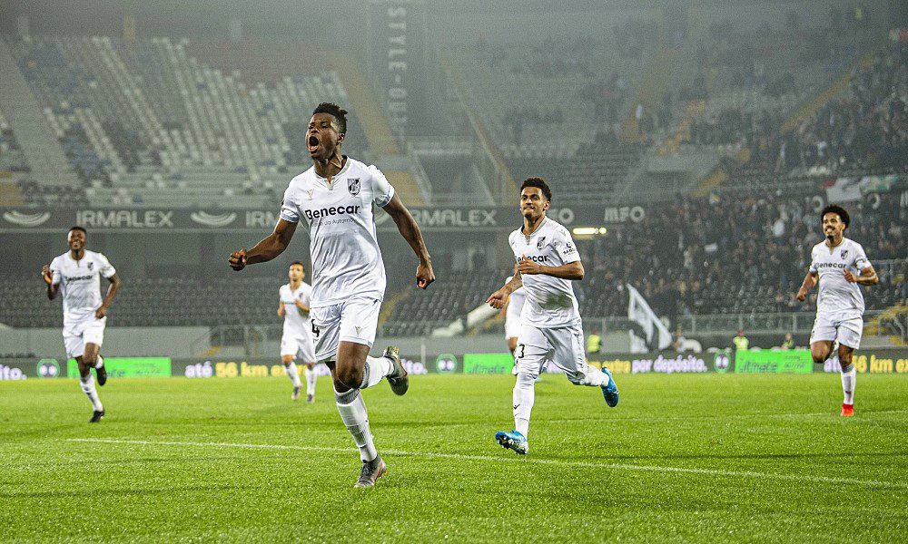 VITÓRIA SC GOLEIA BELENENSES E SOBRE AO QUARTO LUGAR (VÍDEO)